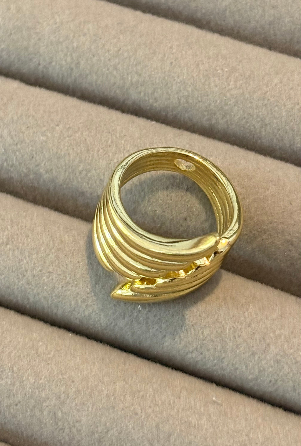 Golden Claw Ring
