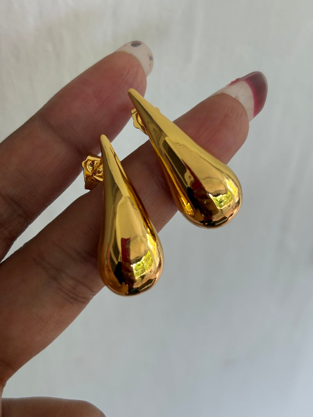 Liquid Drop Studs
