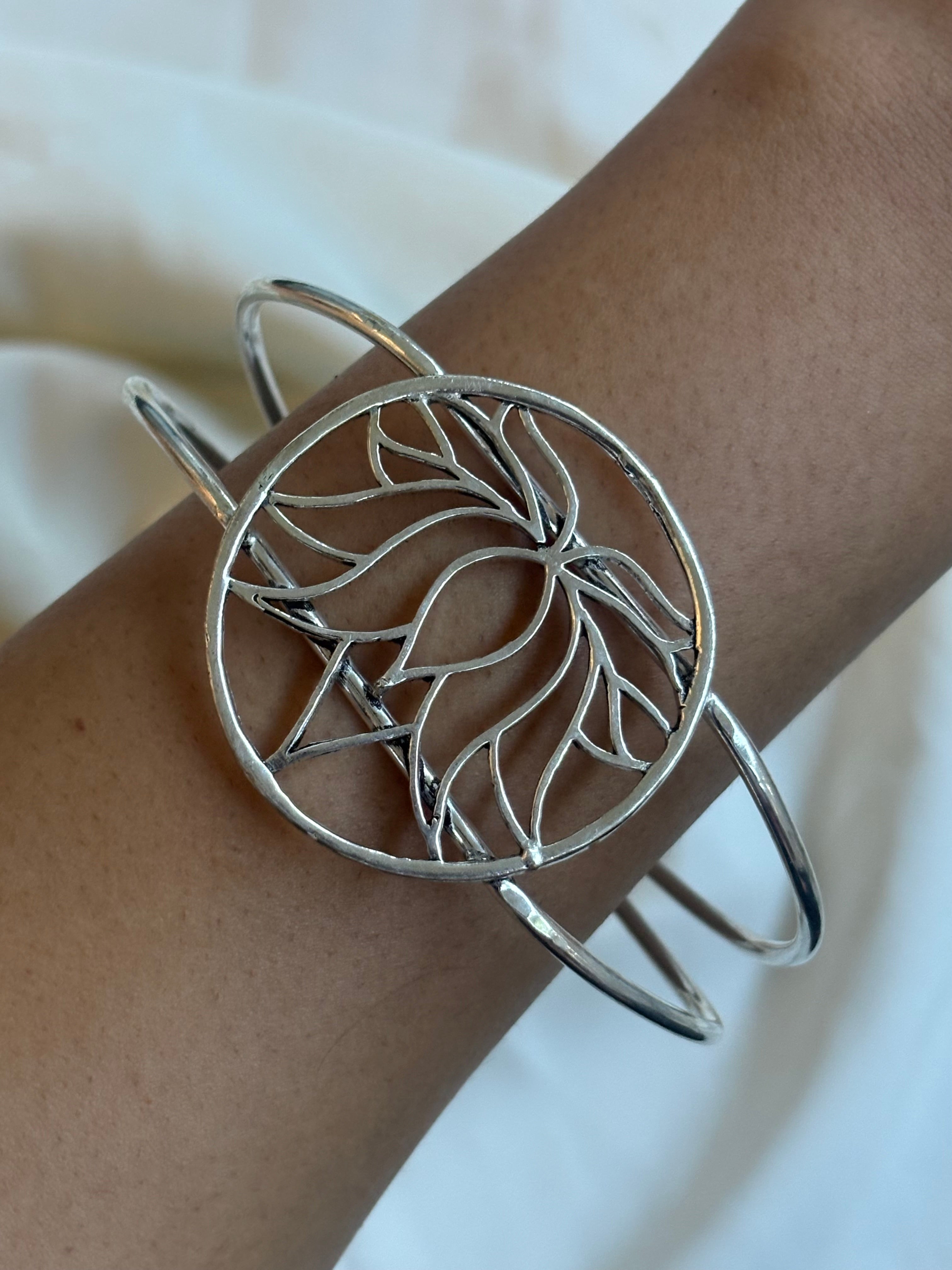 Vritti Cuff