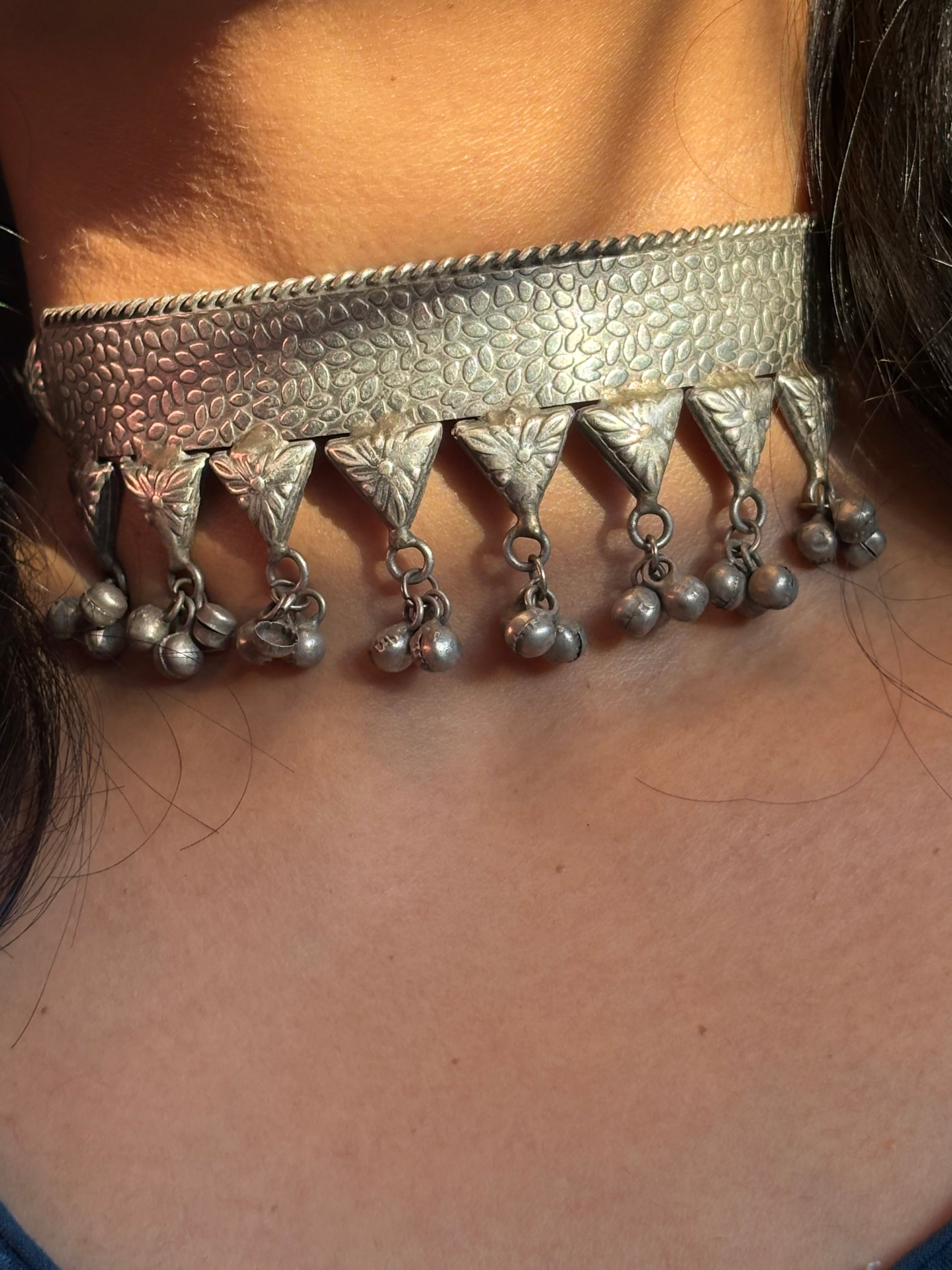 Vintage Oxidised Gungroo Choker