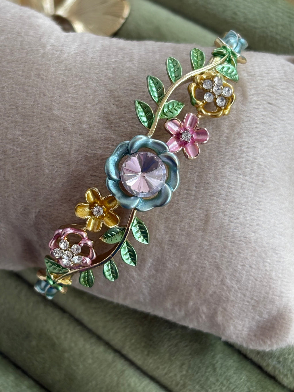Fleora Bangle 45