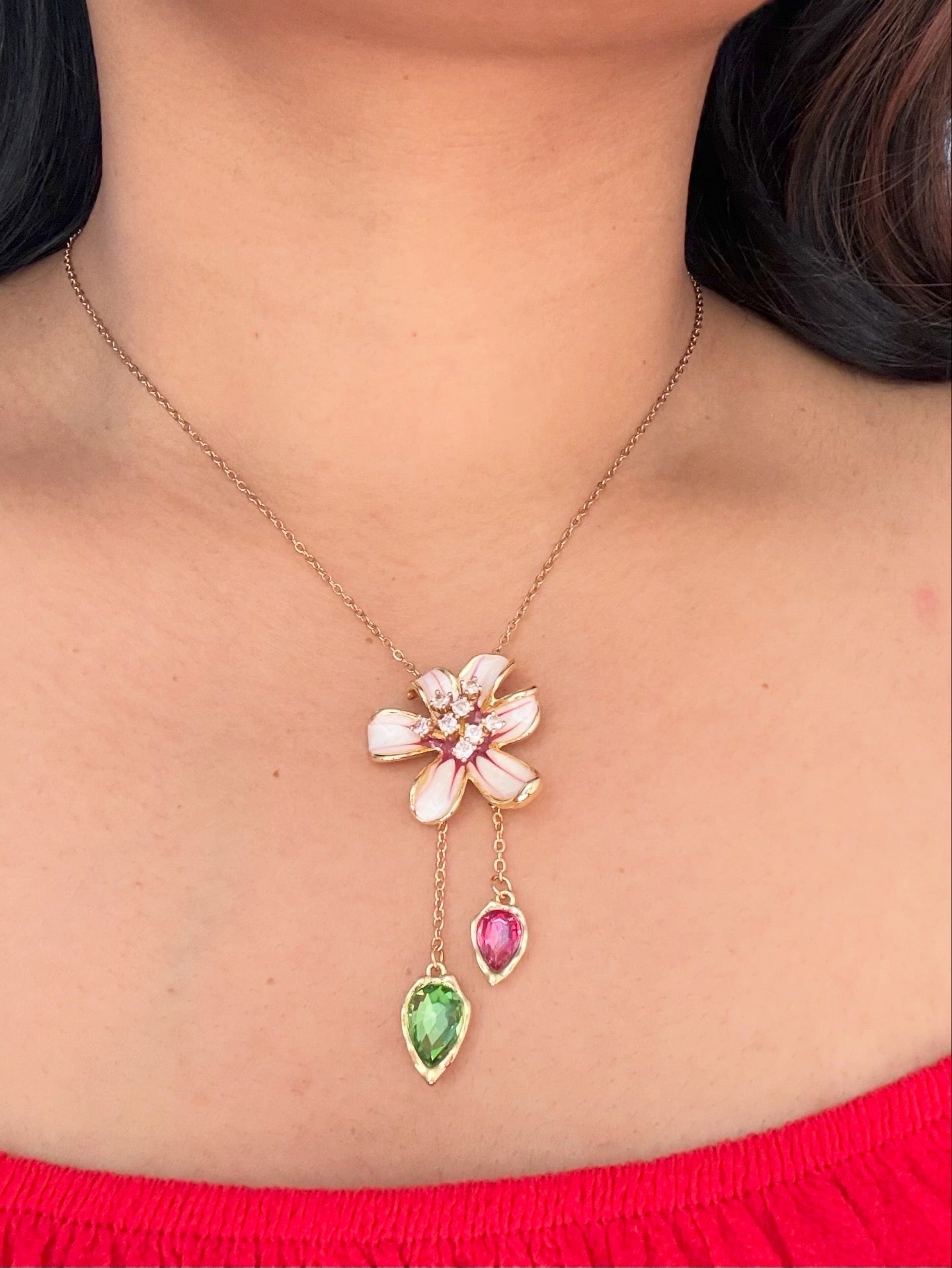 Fleora Petal Necklace