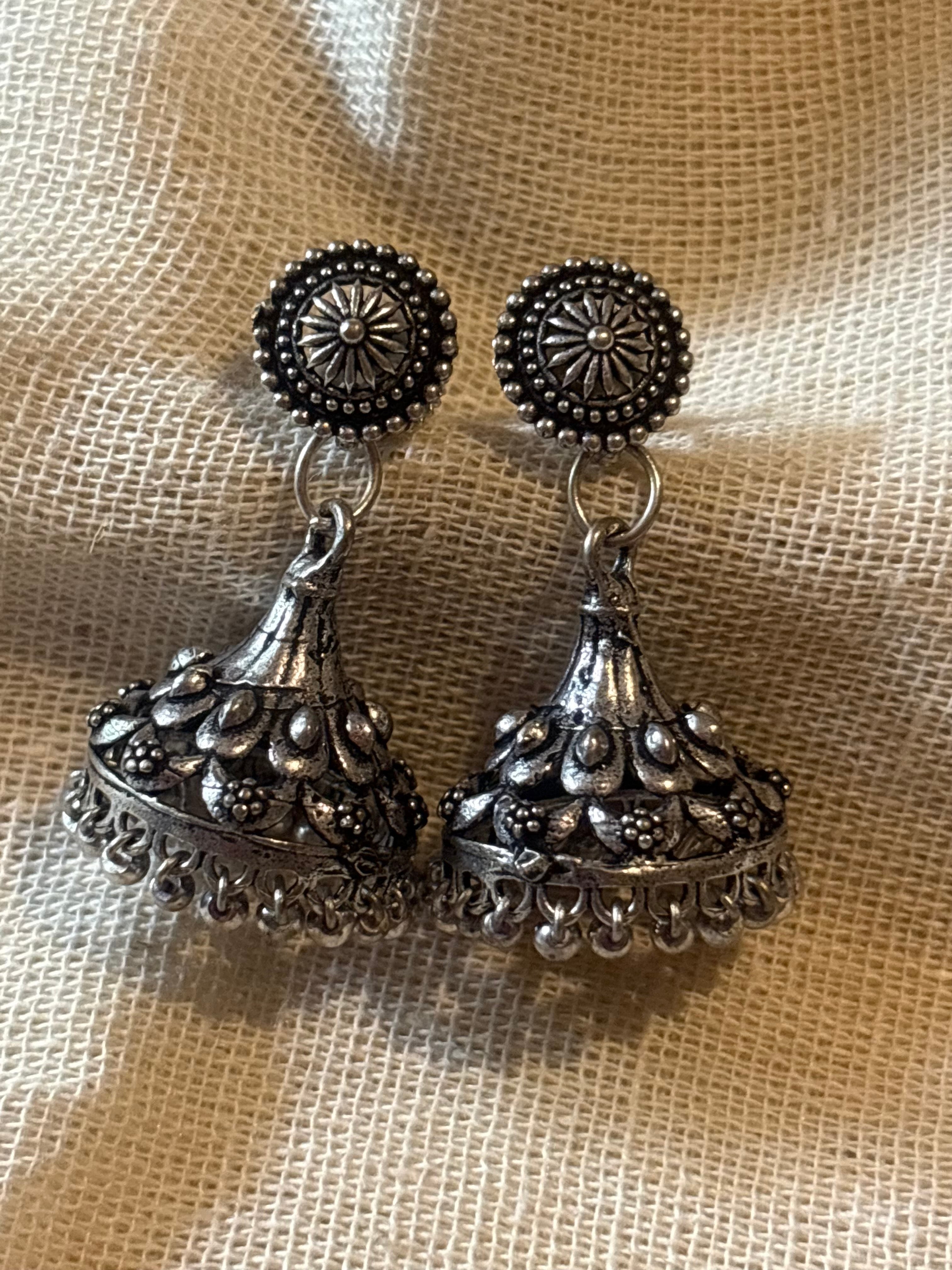 Sahar Jhumkas