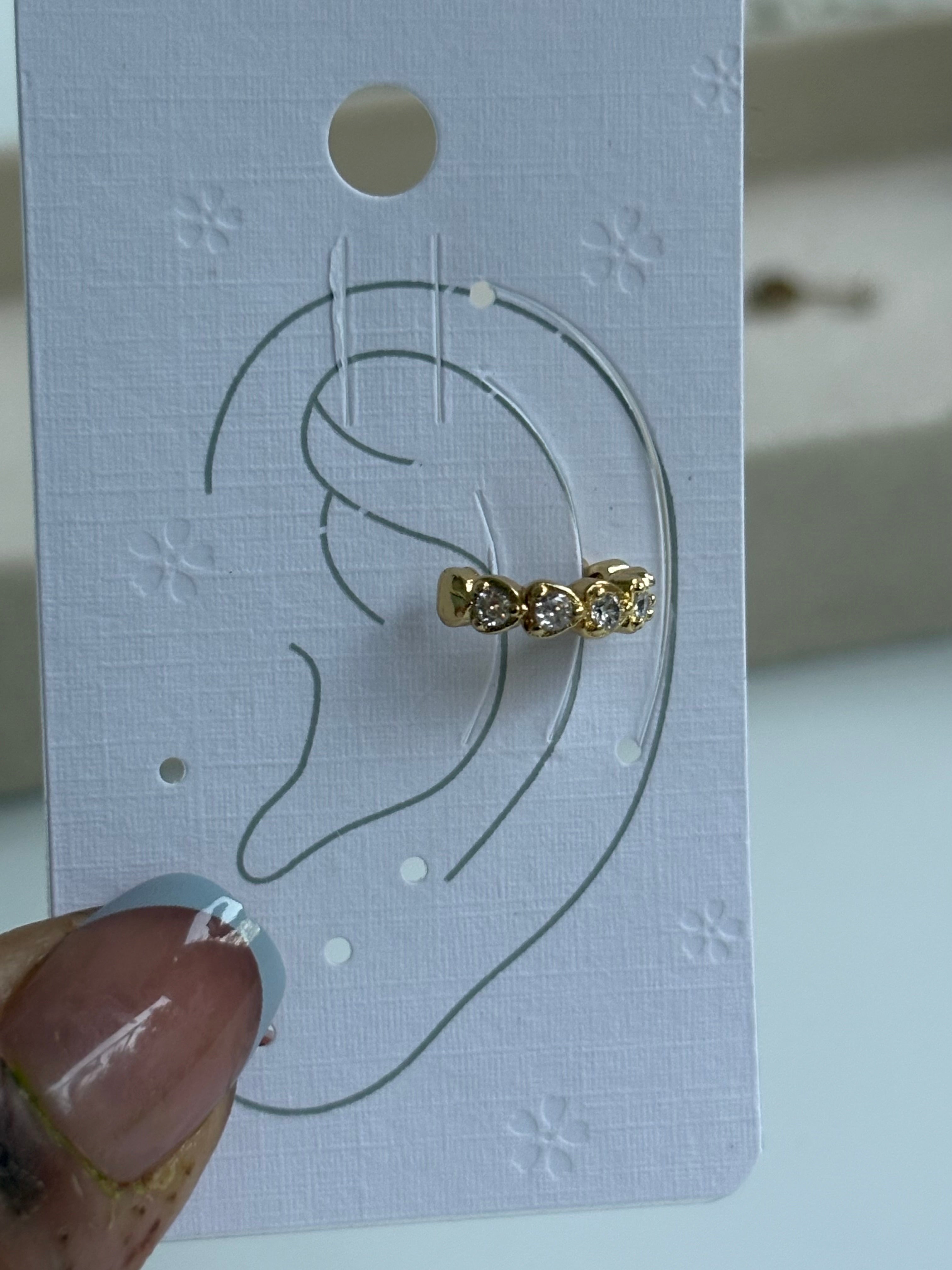 IT girl Earcuff