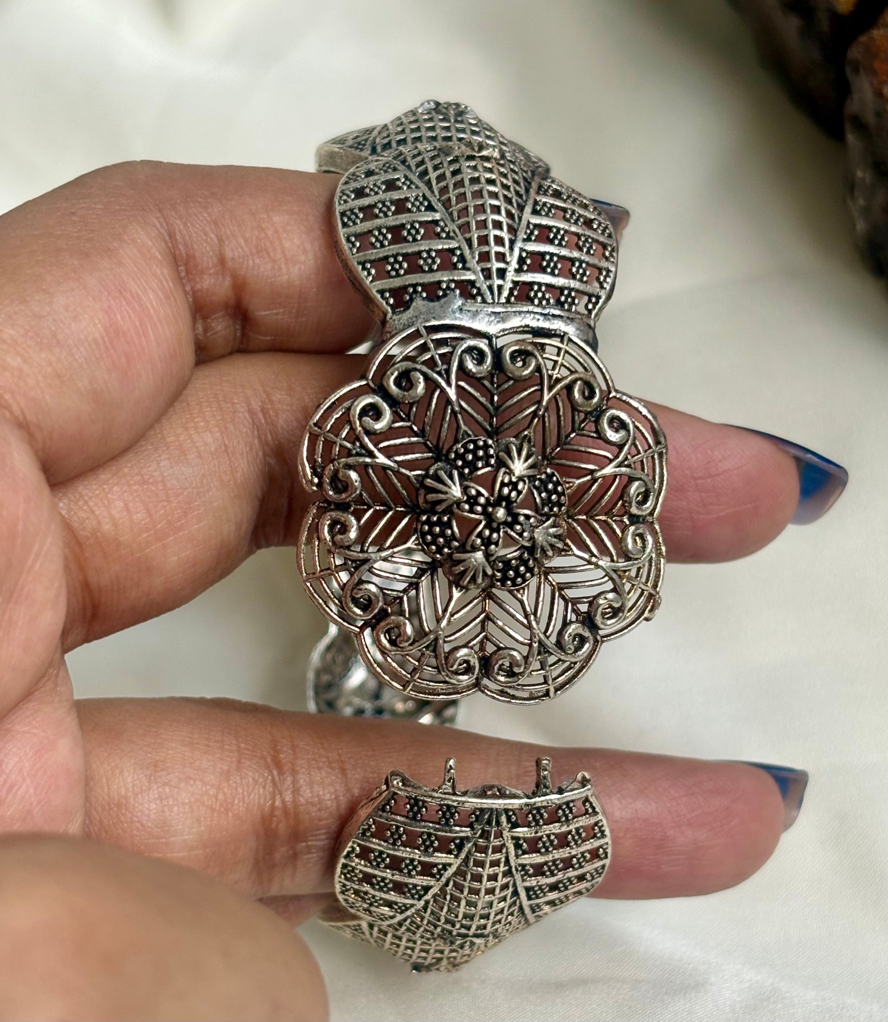 Meher Kada