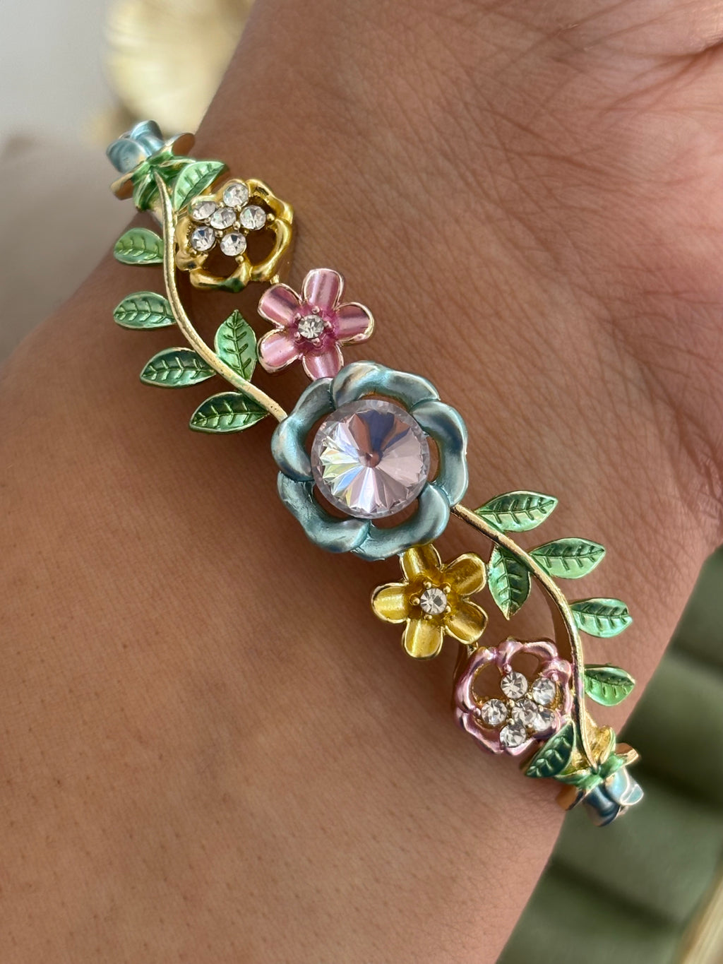 Fleora Bangle 45