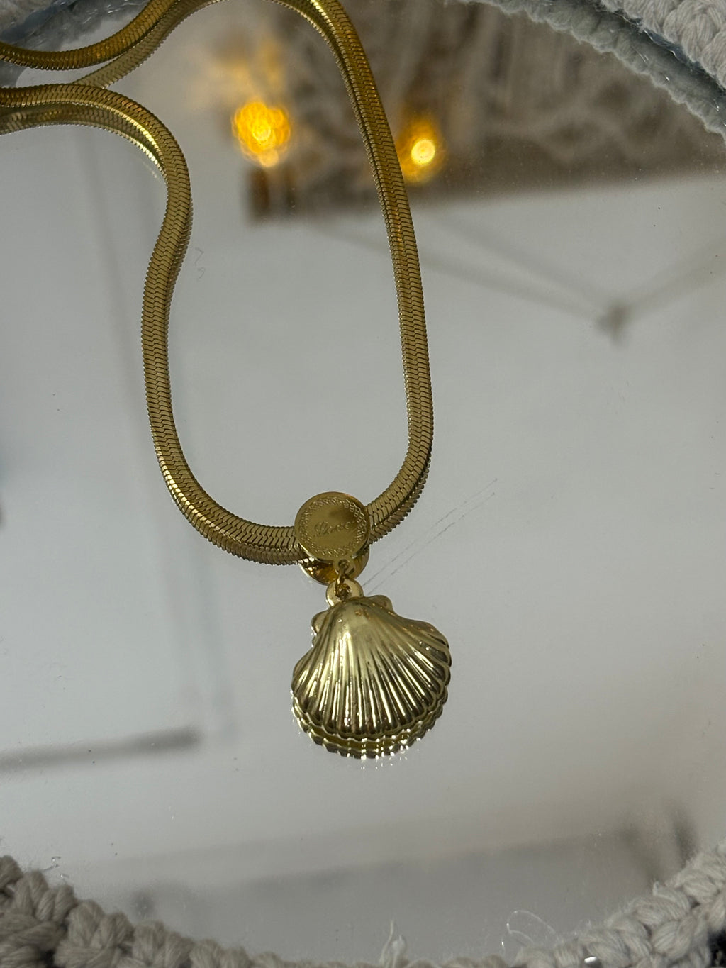 Shella Neckpiece