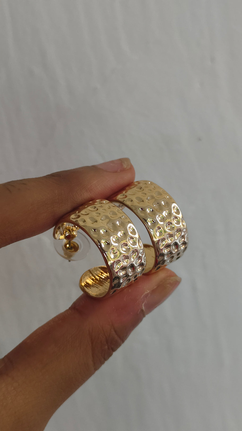 Pebble Luxe Hoops